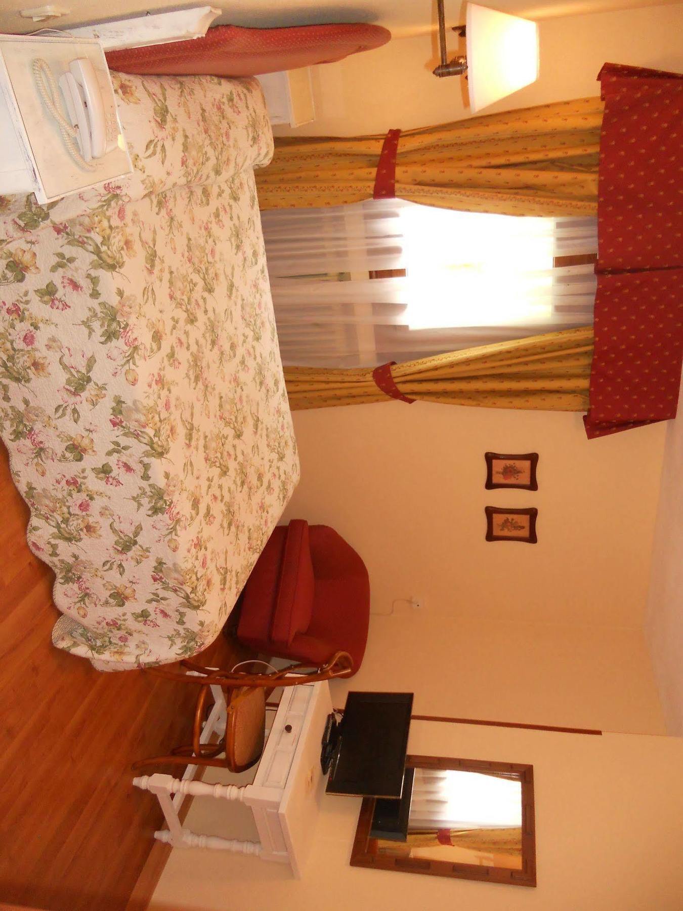 נאבאסראדה Hotel Rural Las Postas מראה חיצוני תמונה